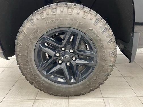 2020 Chevrolet Silverado 1500 Custom Trail Boss