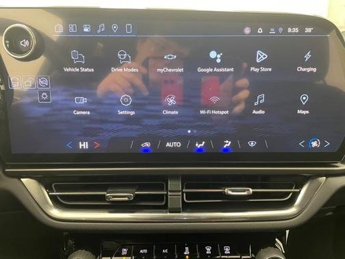 2026 Chevrolet Equinox EV LT 1