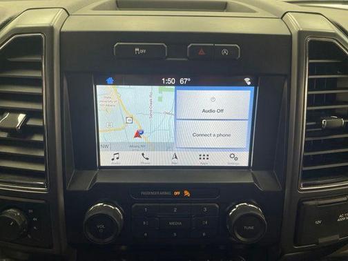 Oxford White 2019 Ford F-150 XLT