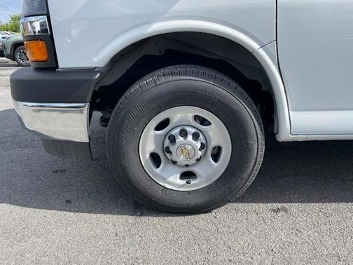 2025 Chevrolet Express 2500 Work Van