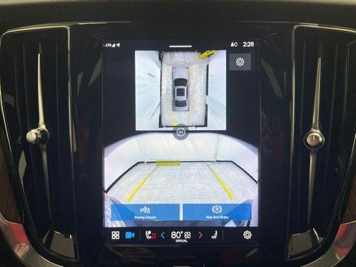 2024 Volvo S60 B5 Plus Dark Theme