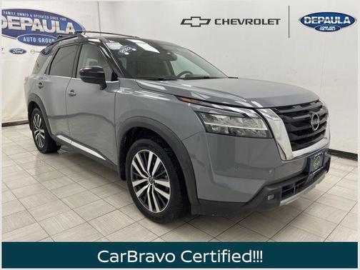 2022 Nissan Pathfinder Platinum