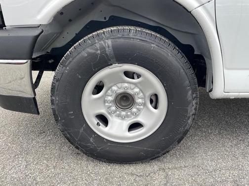 2025 Chevrolet Express 2500 Work Van