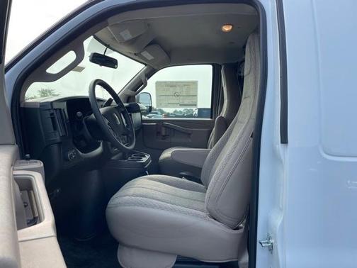 2025 Chevrolet Express 2500 Work Van