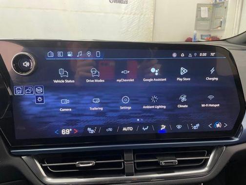 2026 Chevrolet Equinox EV LT 2