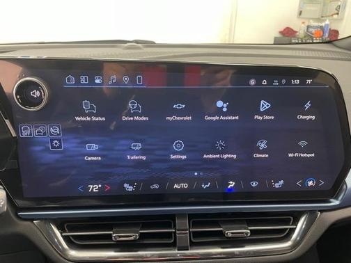2026 Chevrolet Equinox EV LT 2