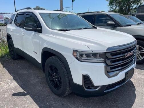 2023 GMC Acadia AT4