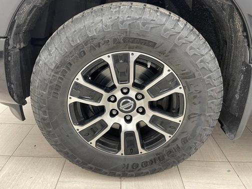 2021 Nissan Titan SV