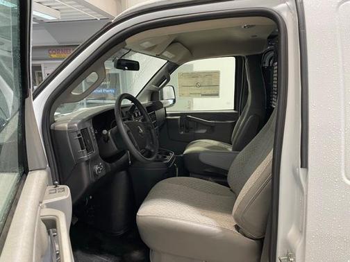 2025 Chevrolet Express 2500 Work Van