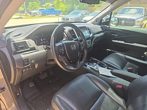 Modern Steel Metallic 2016 Honda Pilot Touring