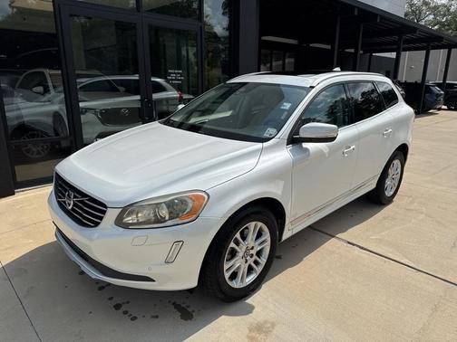 2015 Volvo XC60 T5 Premier Plus