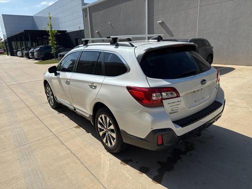 2019 Subaru Outback 3.6R Touring