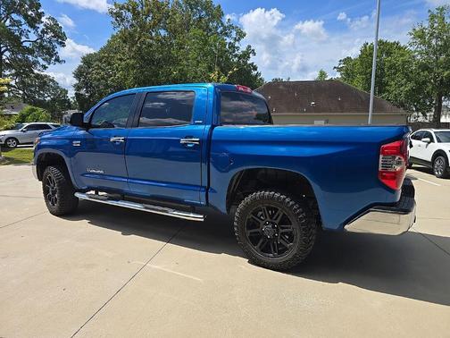 Blazing Blue 2018 Toyota Tundra SR5
