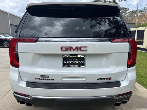 2025 GMC Yukon AT4