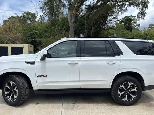 2025 GMC Yukon AT4