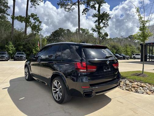 Black Sapphire Metallic 2018 BMW X5 xDrive50i