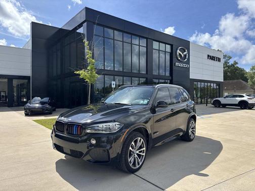 Black Sapphire Metallic 2018 BMW X5 xDrive50i