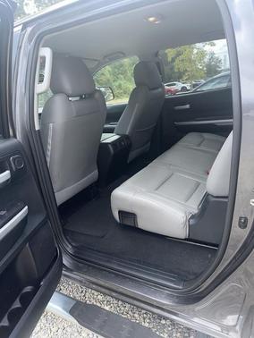 2015 Toyota Tundra SR5