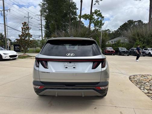 Shimmering Silver 2024 Hyundai TUCSON Limited