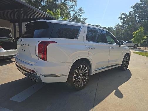Hyper White 2023 Hyundai PALISADE Calligraphy