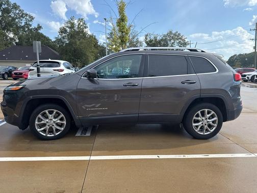 2018 Jeep Cherokee Latitude Plus