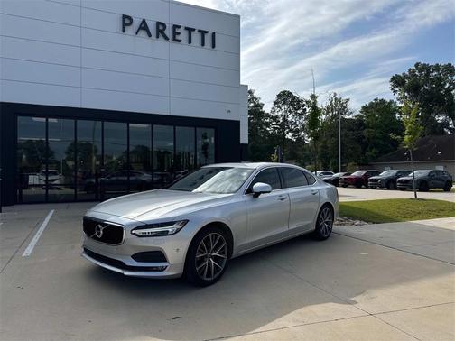 2018 Volvo S90 T5 Momentum