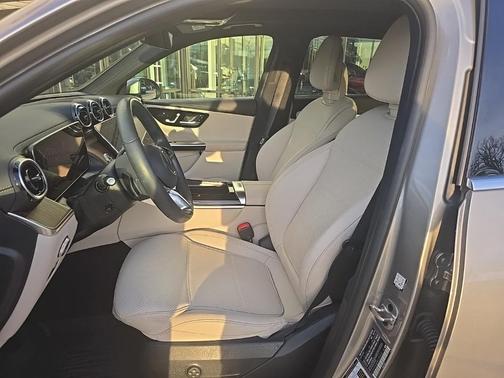 2024 Mercedes-Benz GLC 300 Base