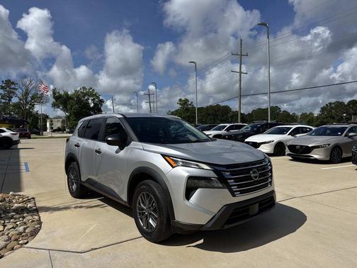 Brilliant Silver Metallic 2024 Nissan Rogue S