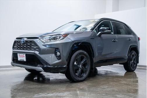 2021 Toyota RAV4 Hybrid SE