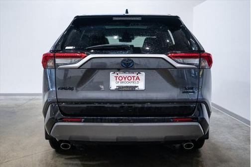 2021 Toyota RAV4 Hybrid SE