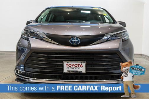 Predawn Gray Mica 2023 Toyota Sienna XLE