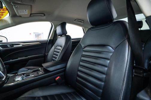Oxford White 2019 Ford Fusion Hybrid SEL