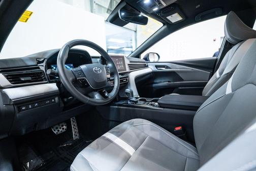 Midnight Black Metallic 2025 Toyota Camry SE