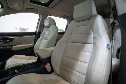 Sandstorm Metallic 2017 Honda CR-V Touring