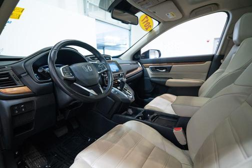 Sandstorm Metallic 2017 Honda CR-V Touring