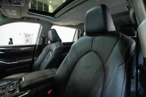 2022 Toyota Highlander Limited