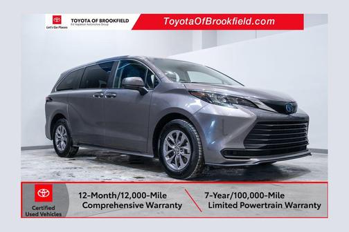 2024 Toyota Sienna LE