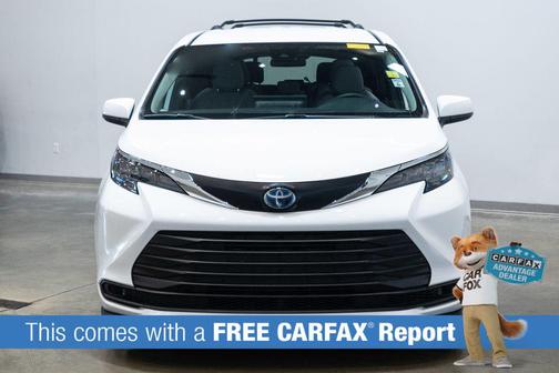 Ice 2025 Toyota Sienna LE