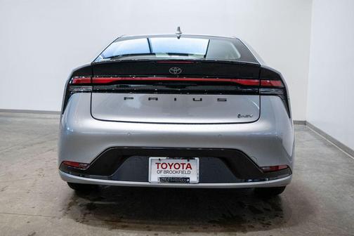 2025 Toyota Prius XLE