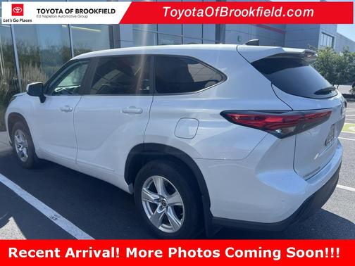 2023 Toyota Highlander LE