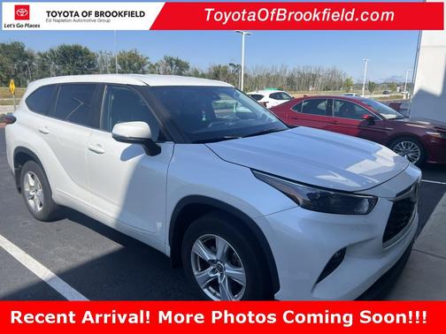 2023 Toyota Highlander LE