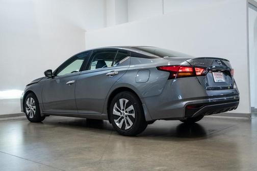2023 Nissan Altima S FWD