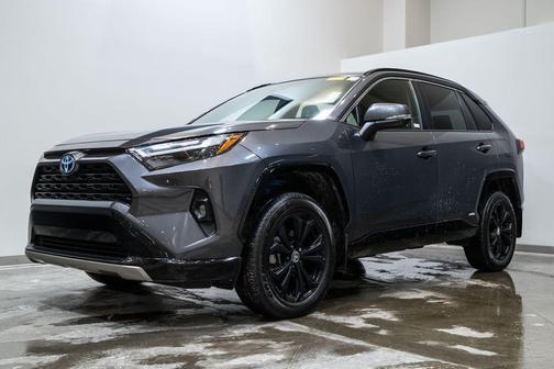 2023 Toyota RAV4 Hybrid SE