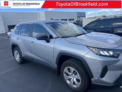 2022 Toyota RAV4 LE