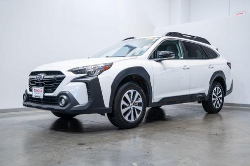 Crystal White Pearl 2025 Subaru Outback Premium