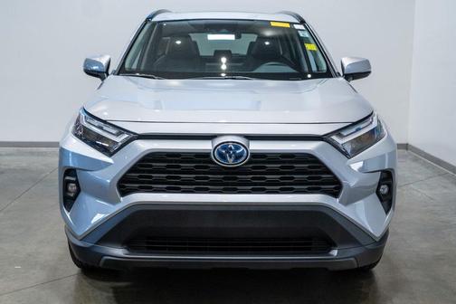 2024 Toyota RAV4 Hybrid XLE Premium