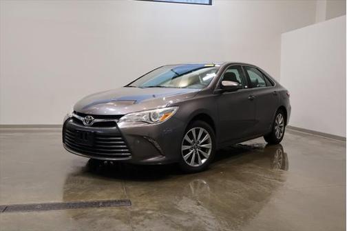 2016 Toyota Camry XLE