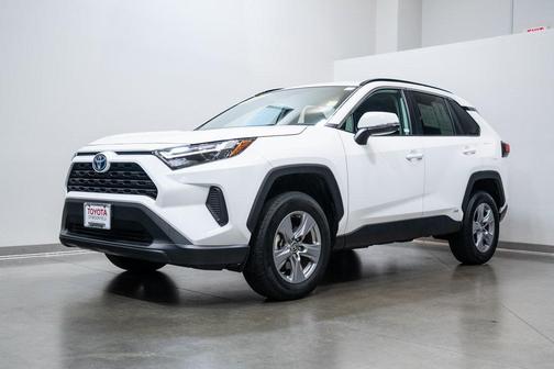 2024 Toyota RAV4 Hybrid LE