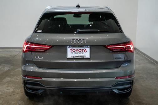 2023 Audi Q3 Premium 45 TFSI S line quattro Tiptronic