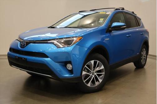 2017 Toyota RAV4 Hybrid XLE